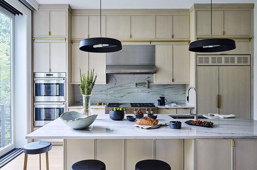 Cucina di design con elementi moderni