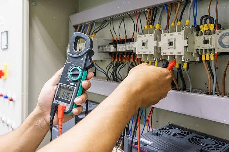 Il codice elettrico nazionale (NEC) richiede che tutti i collegamenti elettrici siano effettuati