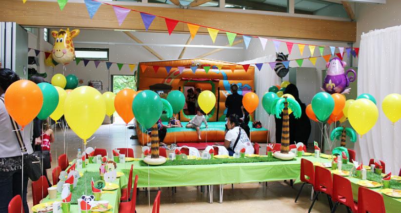 Organizzare una festa di compleanno per un bambino piccolo sembra una competizione tra genitori