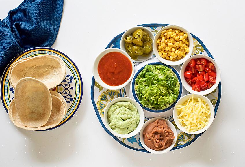 Una festa a base di taco è il momento perfetto per incorporare il tuo amore per i colori audaci