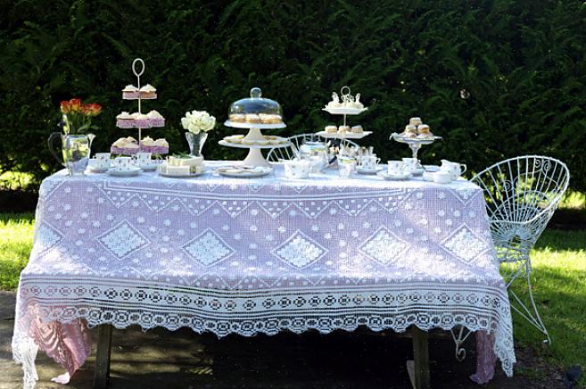 Usare il tema di un tea party per un addio al nubilato eleva immediatamente un evento