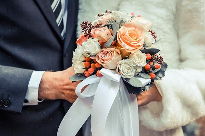Una lista di nozze o matrimonio è un elenco di regali di nozze che una coppia di fidanzati ha selezionato