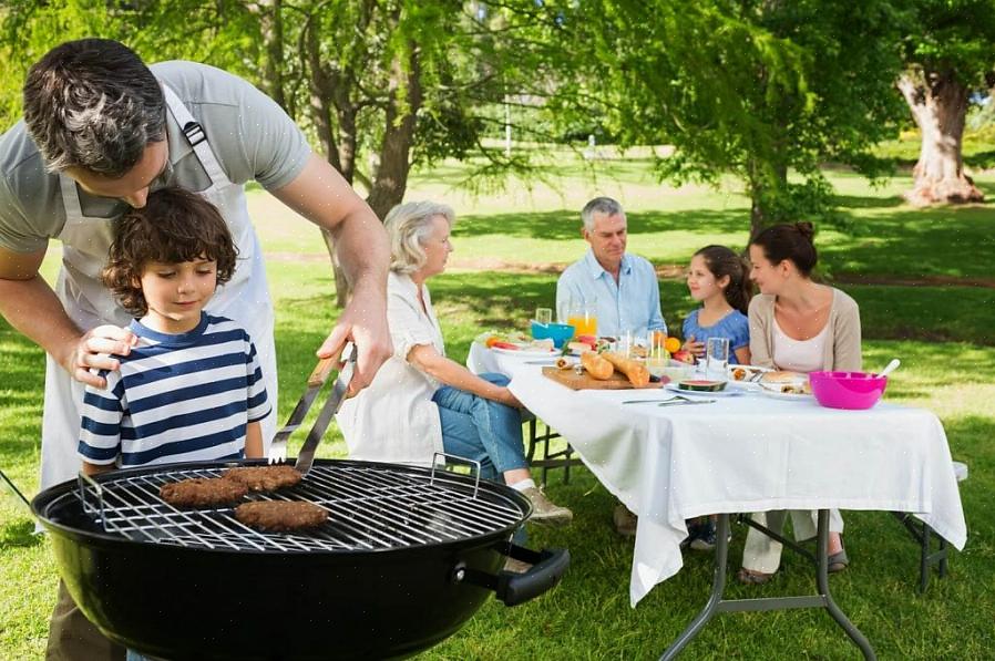 Prendi questi semplici strumenti per elevare la tua festa in giardino