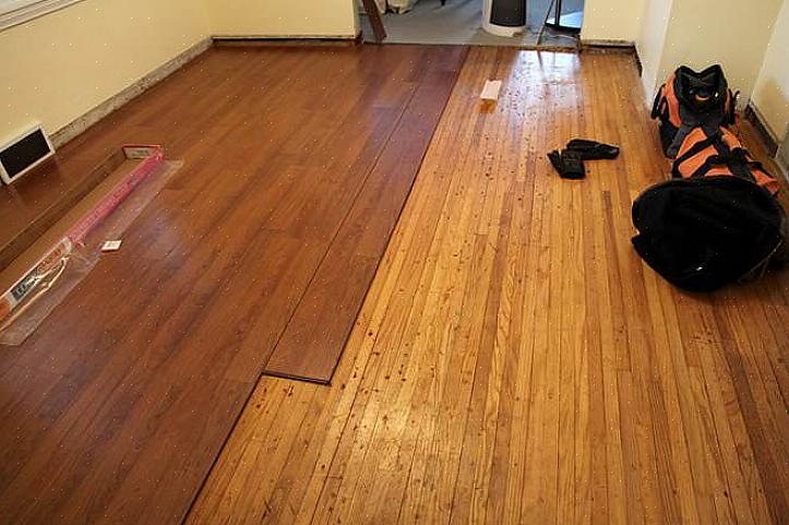 I pavimenti in laminato possono essere acquistati per una frazione del costo dei pavimenti in legno