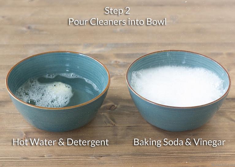 Usa il metodo con sale e bicarbonato di sodio