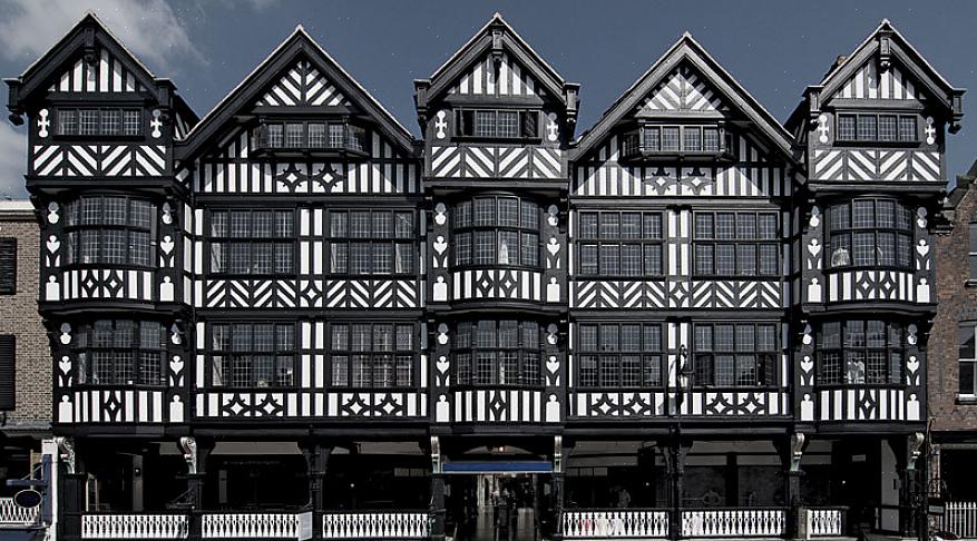 L'architettura Tudor Revival è un'estensione delle case Tudor trovate in Inghilterra durante i secoli XV
