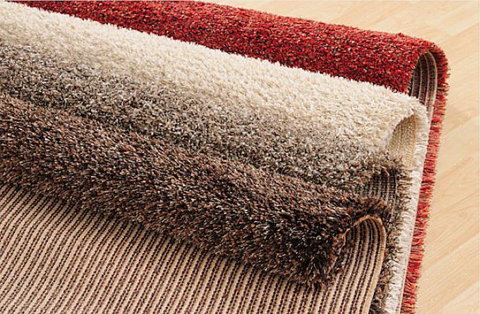 Le fibre sintetiche (artificiali) costituiscono la porzione più grande del mercato dei tappeti da parete