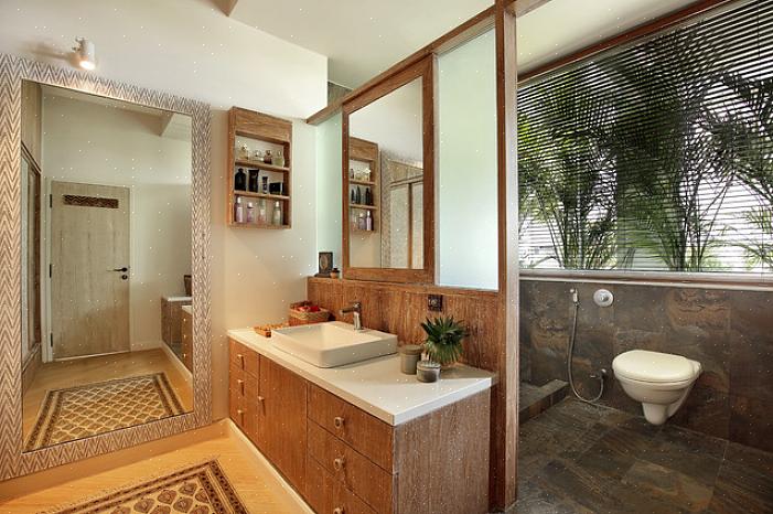 La scelta del pavimento del bagno rientra nella raccomandazione di privilegiare i materiali da costruzione