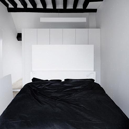 Il nero è un eccellente colore d'accento per qualsiasi stile di arredamento della camera da letto