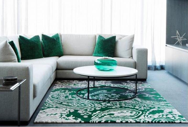 La fibra del tappeto che scegli per il pavimento del soggiorno influisce sia sull'aspetto che sulla durata