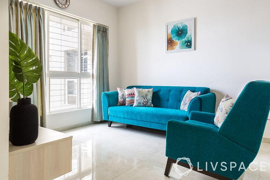Il piccolo soggiorno in questo lussuoso appartamento londinese progettato da David Long Designs è l'epitome