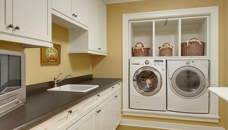 Potrebbe esserci uno spazio nella tua casa che può essere convertito in una zona lavanderia praticabile