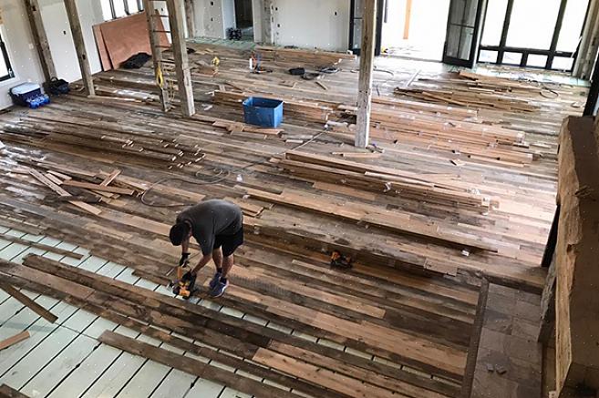 L'azienda di famiglia Appalachian Woods vendono pavimenti in legno di recupero