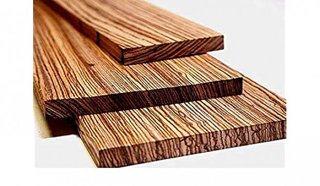 I pavimenti in legno esotico costano quasi sempre di più rispetto ai legni duri domestici simili