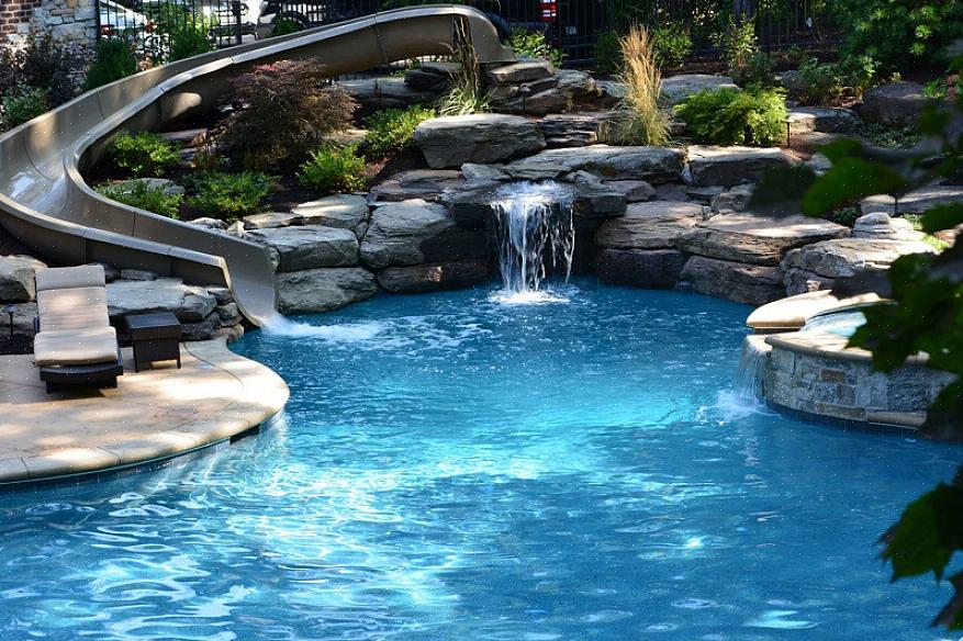 Più della metà dell'acqua nella tua piscina può evaporare in un anno